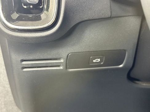 Used 2023 Volvo C40 P8 Recharge Plus image 18
