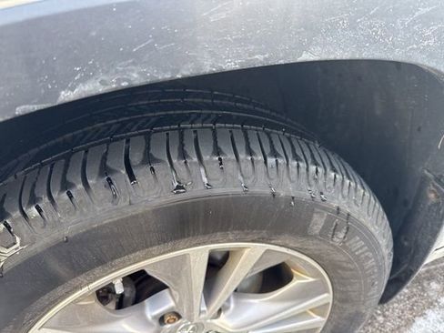 Used 2015 Toyota Highlander XLE image 4