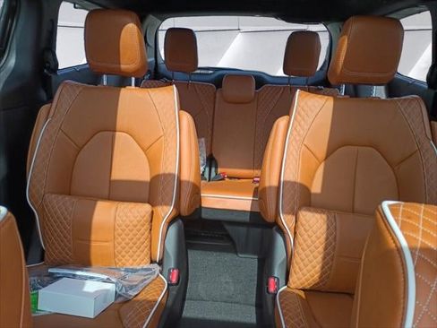 New 2026 Chrysler Pacifica Pinnacle FWD image 31