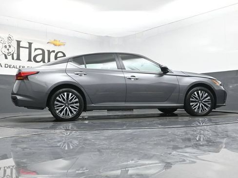 Used 2025 Nissan Altima 2.5 SV AWD/4WD image 68