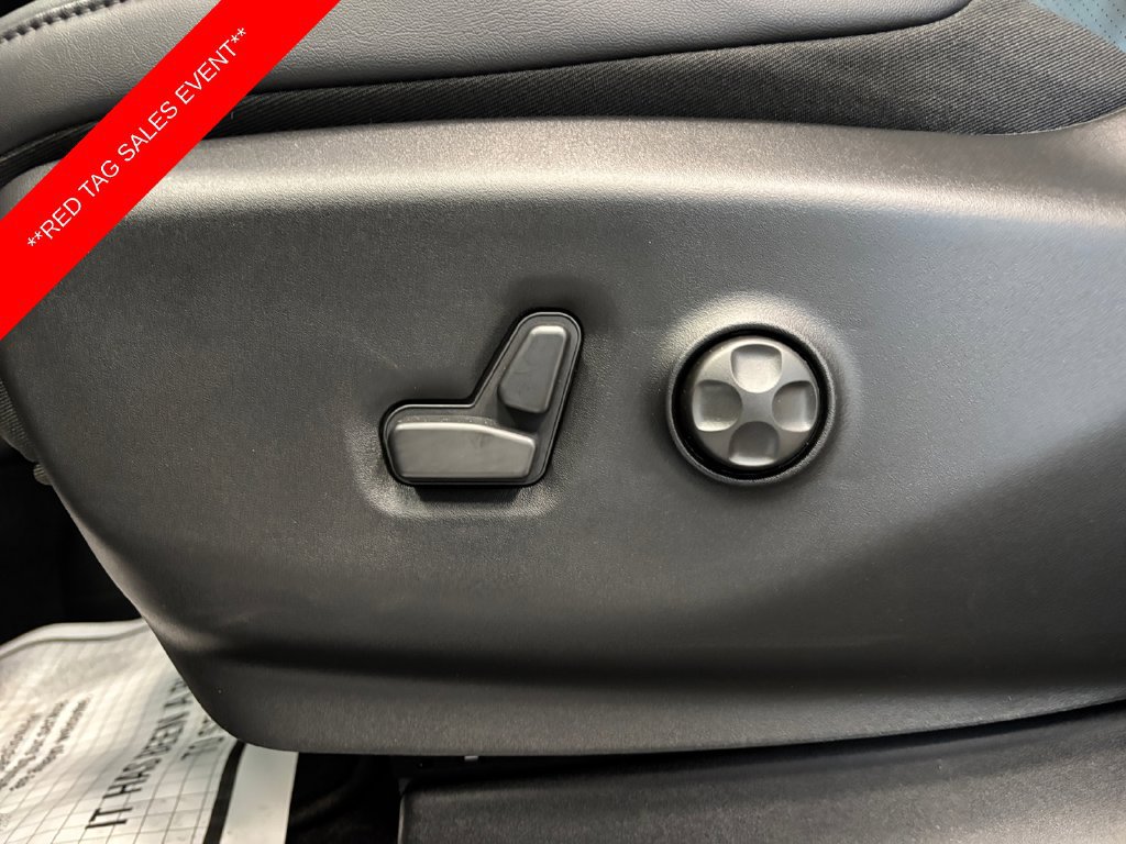 New 2027 Chrysler Pacifica Select FWD image 25