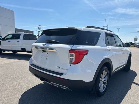 Used 2021 Ford Explorer XLT w/ Equipment Group 202A image 19