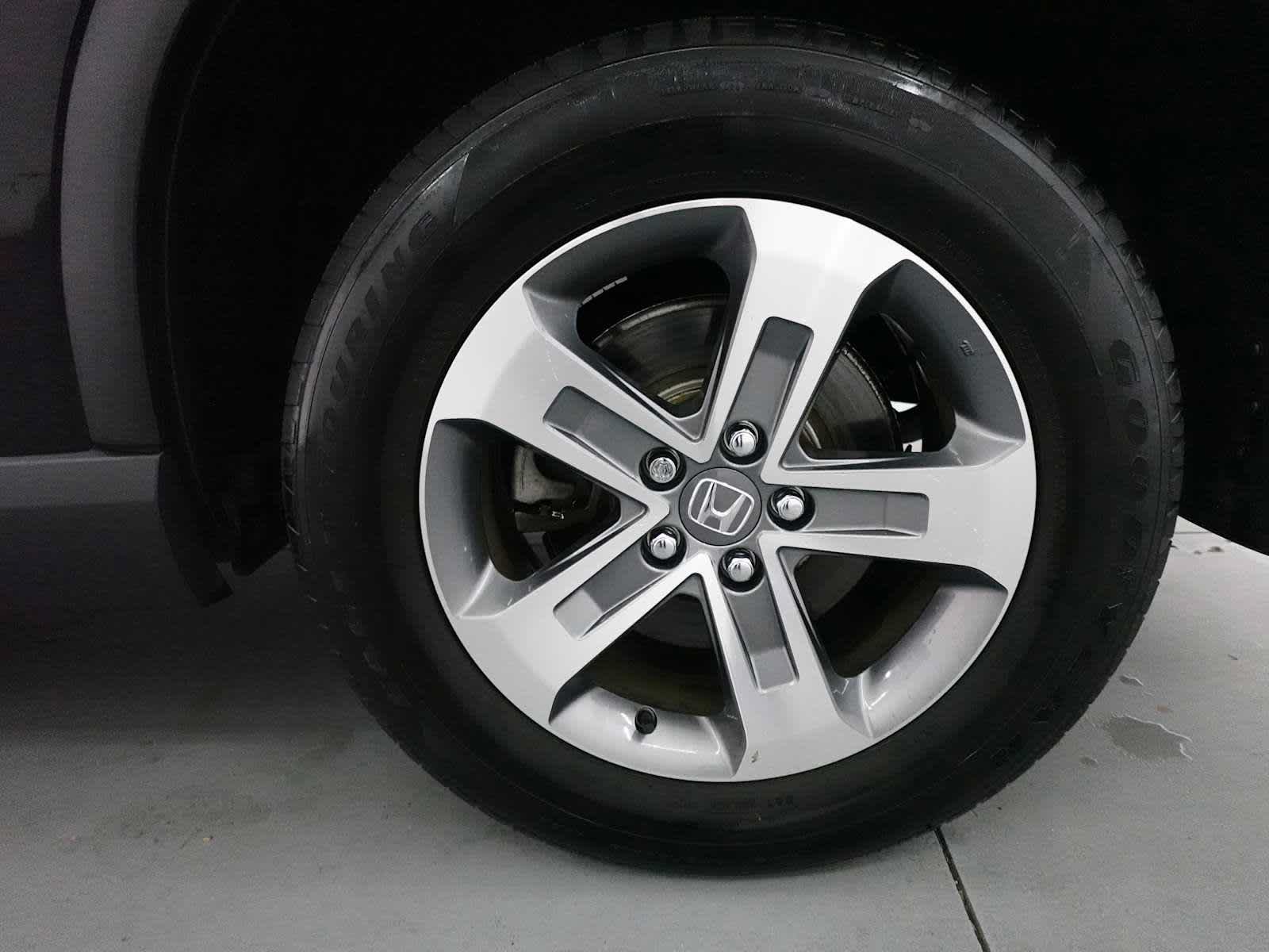 Certified 2024 Honda Pilot EX-L image 9