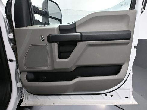 Used 2021 Ford F350 XL w/ Power Equipment Group AWD/4WD image 40