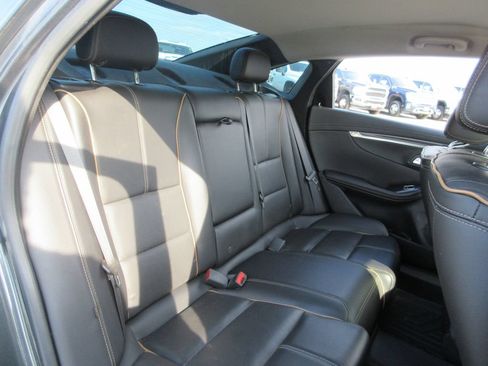 Used 2018 Chevrolet Impala Premier FWD image 22