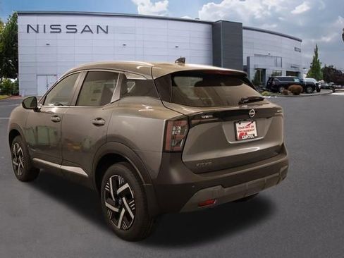 New 2026 Nissan Kicks SV w/ SV Premium Package FWD image 4