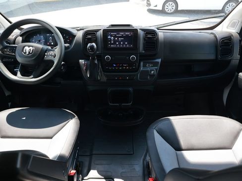 Used 2026 RAM ProMaster 2500 w/ Convenience Group FWD image 24
