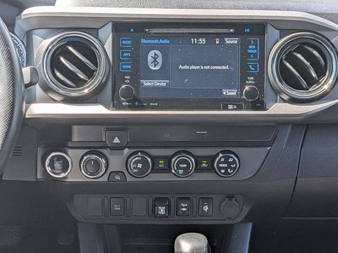 Used 2019 Toyota Tacoma TRD Sport AWD/4WD image 20