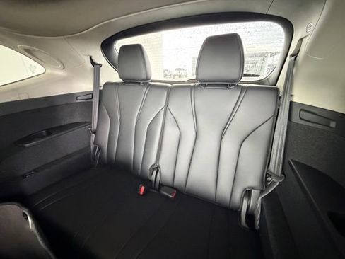 Used 2025 Acura MDX FWD w/ Technology Package image 28