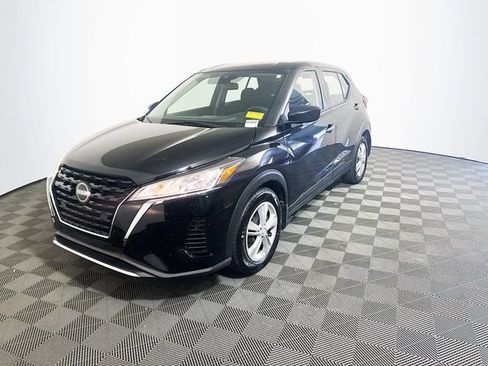 Used 2024 Nissan Kicks S FWD image 4