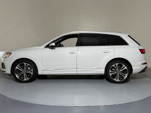 Used 2021 Audi Q7 3.0T Prestige w/ Prestige Package AWD/4WD image 2