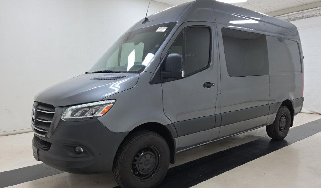 Used 2024 Mercedes-Benz Sprinter 2500 image 1