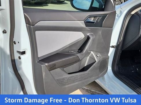 New 2026 Volkswagen Jetta SE FWD image 8