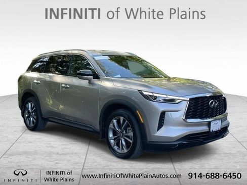 Certified 2023 INFINITI QX60 Luxe AWD/4WD image 3