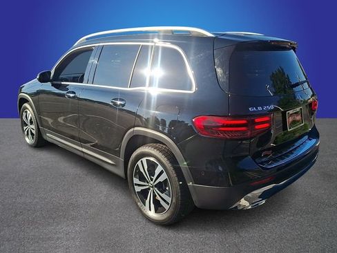 Used 2025 Mercedes-Benz GLB 250 4MATIC image 6