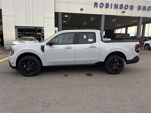 New 2026 Ford Maverick Lariat w/ Black Appearance Package image 8