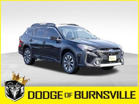 Used 2023 Subaru Outback Limited XT image 1