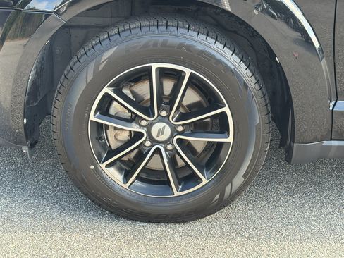 Used 2018 Dodge Journey SE w/ Blacktop Package FWD image 27