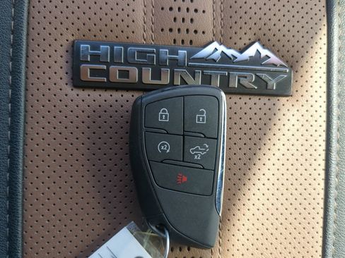 Used 2025 Chevrolet Silverado 3500 High Country w/ High Country Premium Package image 26