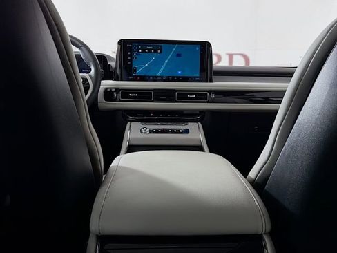 New 2026 Lincoln Aviator Reserve image 27