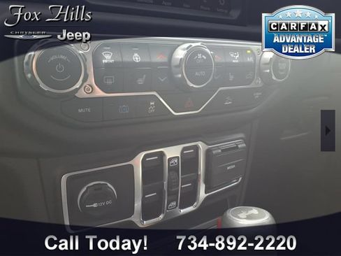 Used 2023 Jeep Wrangler Unlimited Sahara w/ Cold Weather Group AWD/4WD image 22