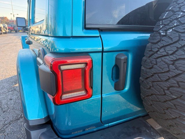 Used 2020 Jeep Wrangler Unlimited Rubicon w/ Dual Top Group AWD/4WD image 7