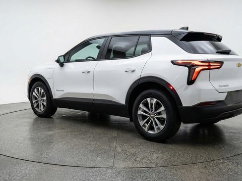 Used 2025 Chevrolet Equinox LT image 5