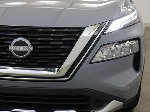 Used 2023 Nissan Rogue Platinum w/ Platinum Premium Package FWD image 8