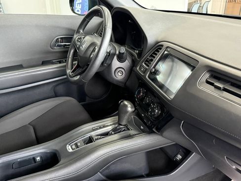 Used 2019 Honda HR-V Sport image 20