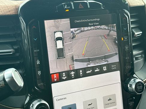 Used 2023 RAM 3500 Limited image 19