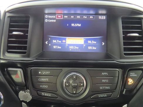 Used 2019 Nissan Pathfinder S AWD/4WD image 23