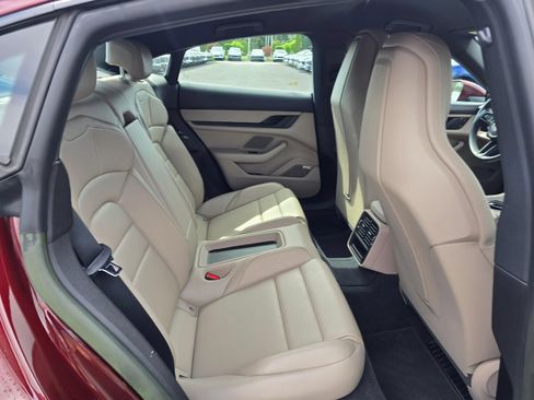 Used 2022 Porsche Taycan RWD image 23