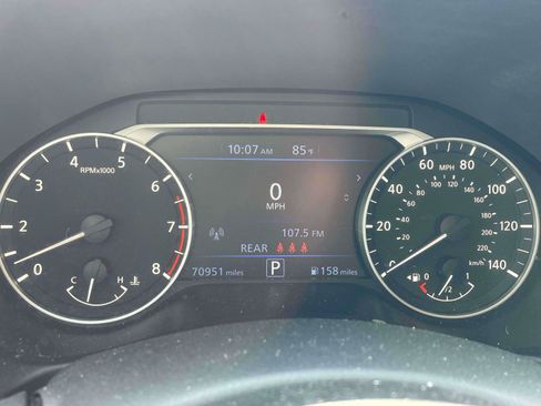 Used 2024 Nissan Altima 2.5 SV FWD image 20