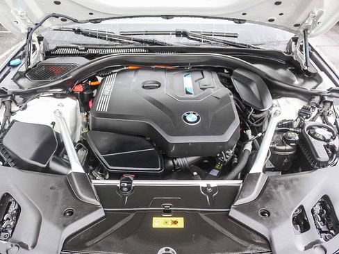 Certified 2023 BMW 530e 530e w/ M Sport Package image 26