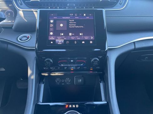 New 2025 Jeep Grand Cherokee Laredo X w/ Trailer Tow Package image 12