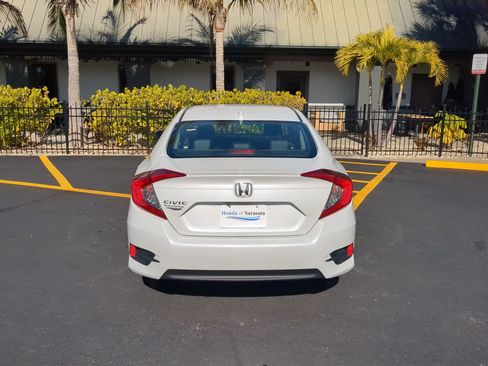 Used 2017 Honda Civic EX-L image 7
