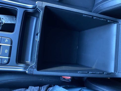 Used 2022 Kia Sorento EX w/ Panoramic Sunroof Package image 21