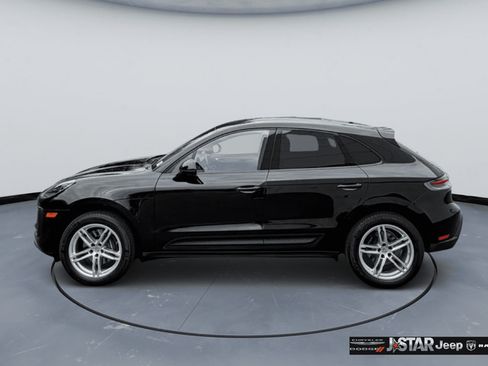 Used 2024 Porsche Macan AWD/4WD image 8