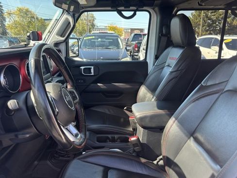Used 2020 Jeep Gladiator Rubicon w/ Cold Weather Group image 11
