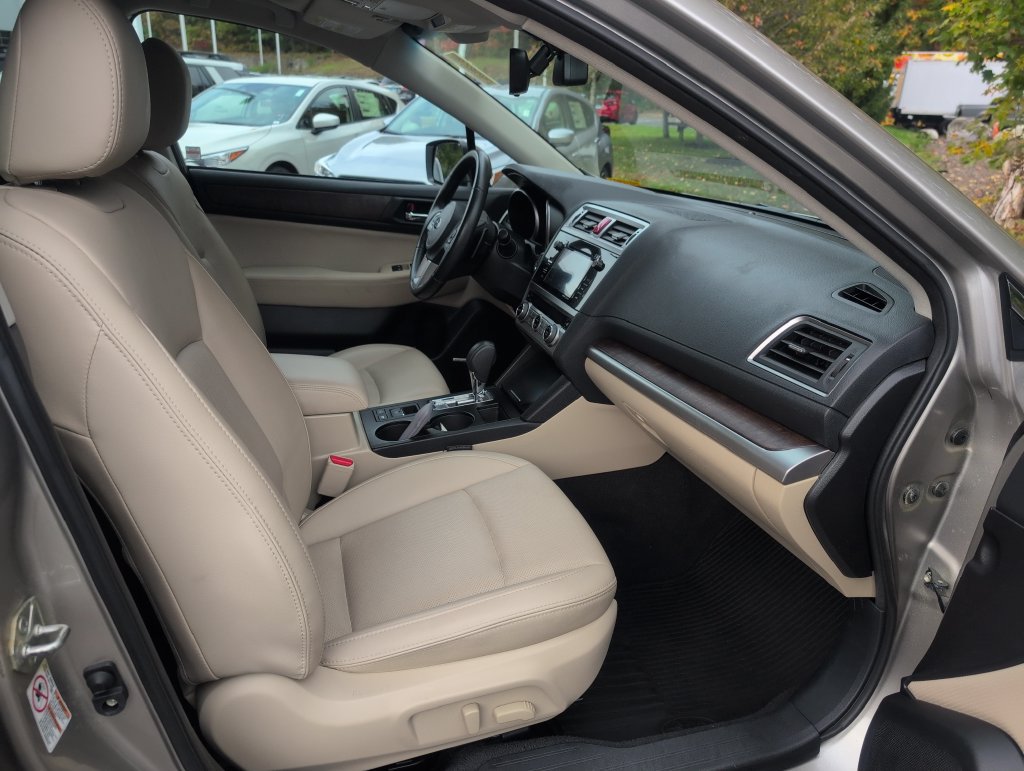Used 2017 Subaru Outback 2.5i Limited AWD/4WD image 38