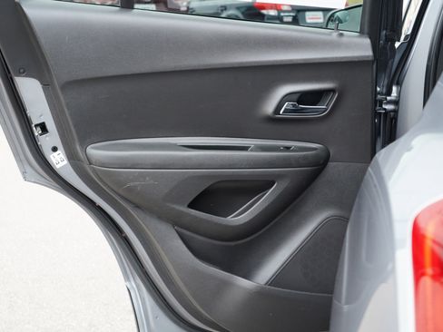 Used 2020 Chevrolet Trax LS w/ Tint and Cruise Package image 19