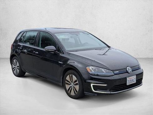 Used 2016 Volkswagen e-Golf SEL Premium image 3
