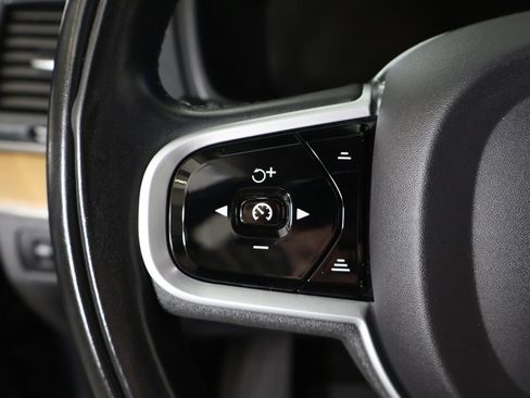 Used 2021 Volvo XC90 T6 Momentum w/ Climate Package image 49