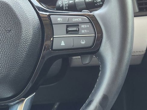 Certified 2024 Honda Pilot Touring image 29