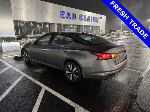 Used 2019 Nissan Altima 2.5 SV image 5