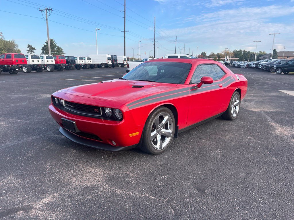 Used 2013 Dodge Challenger R/T RWD image 4