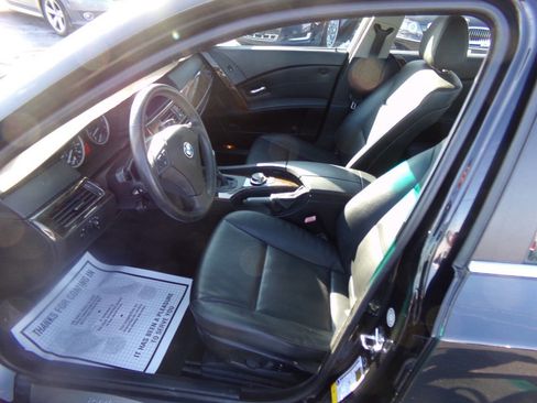 Used 2006 BMW 525xi Sedan image 10