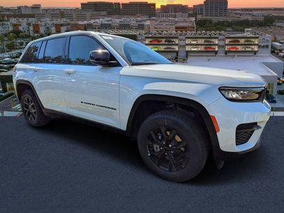 New 2025 Jeep Grand Cherokee Altitude