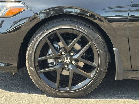 Certified 2025 Honda Civic Sport image 32