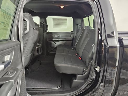 New 2026 RAM 1500 Express AWD/4WD image 33